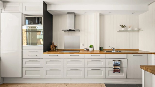 God skap- og benkeplass.