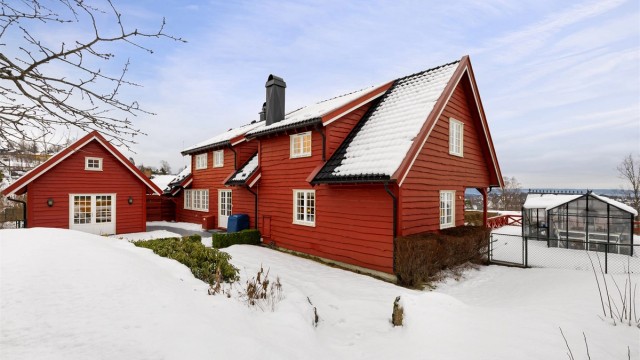 Meget attraktiv familiebolig på Billingstad. Foto: Zovenfra