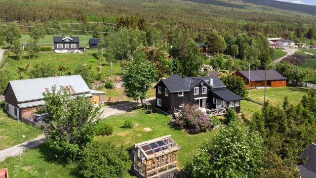 Velkommen til Romsdalsvegen 3317 på Lesjaverk presentert av Eiendomsmegler/Partner Harald Osdal
Foto: Jarle Osen