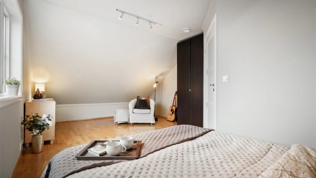 Boligen har balansert ventilasjonsanlegg (inspisert og gitt filterbytte 2 ganger pr år).