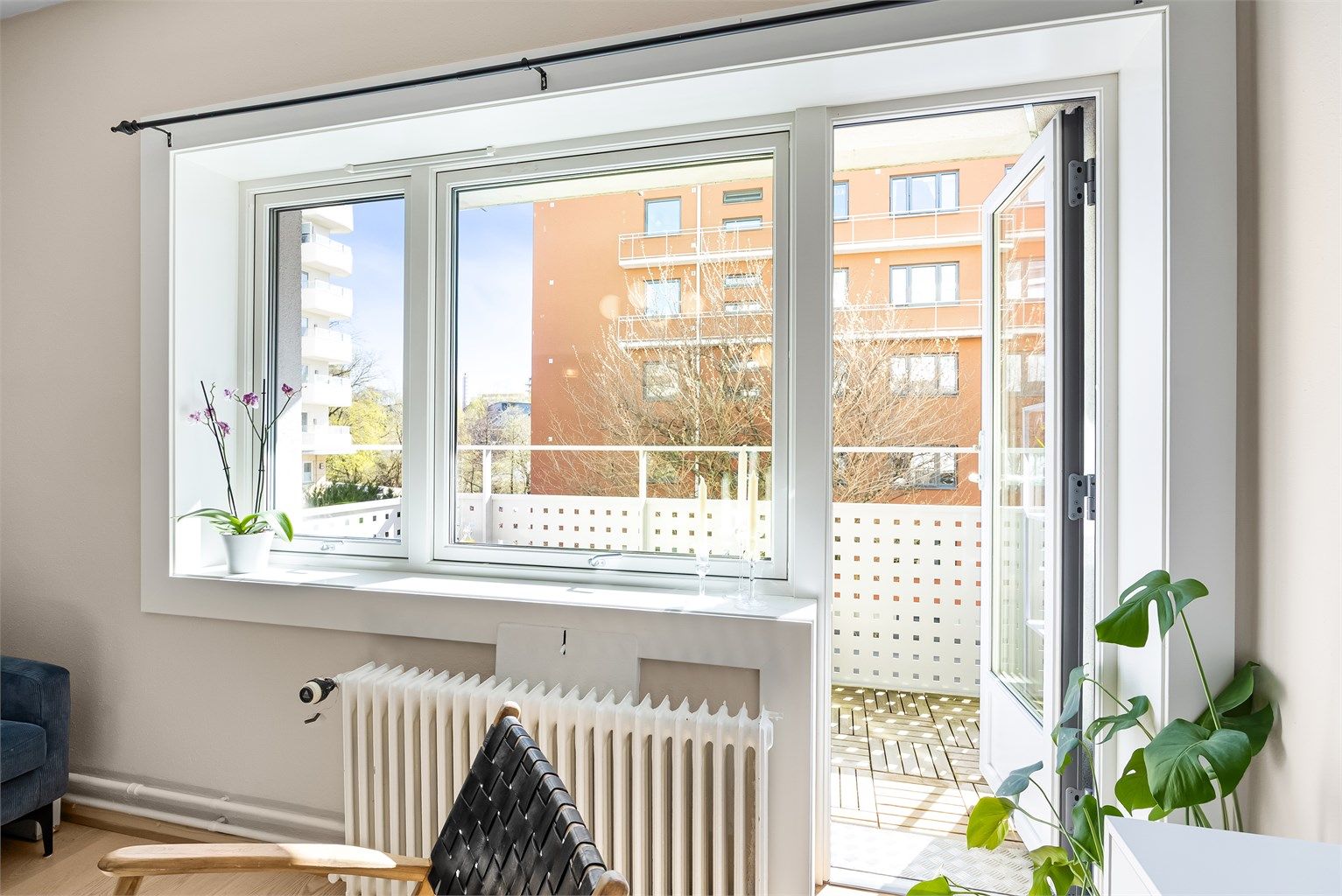 En delikat og arealeffektiv 2-roms leilighet i grønne og idylliske omgivelser ved Akerselva, midt på populære Sagene.