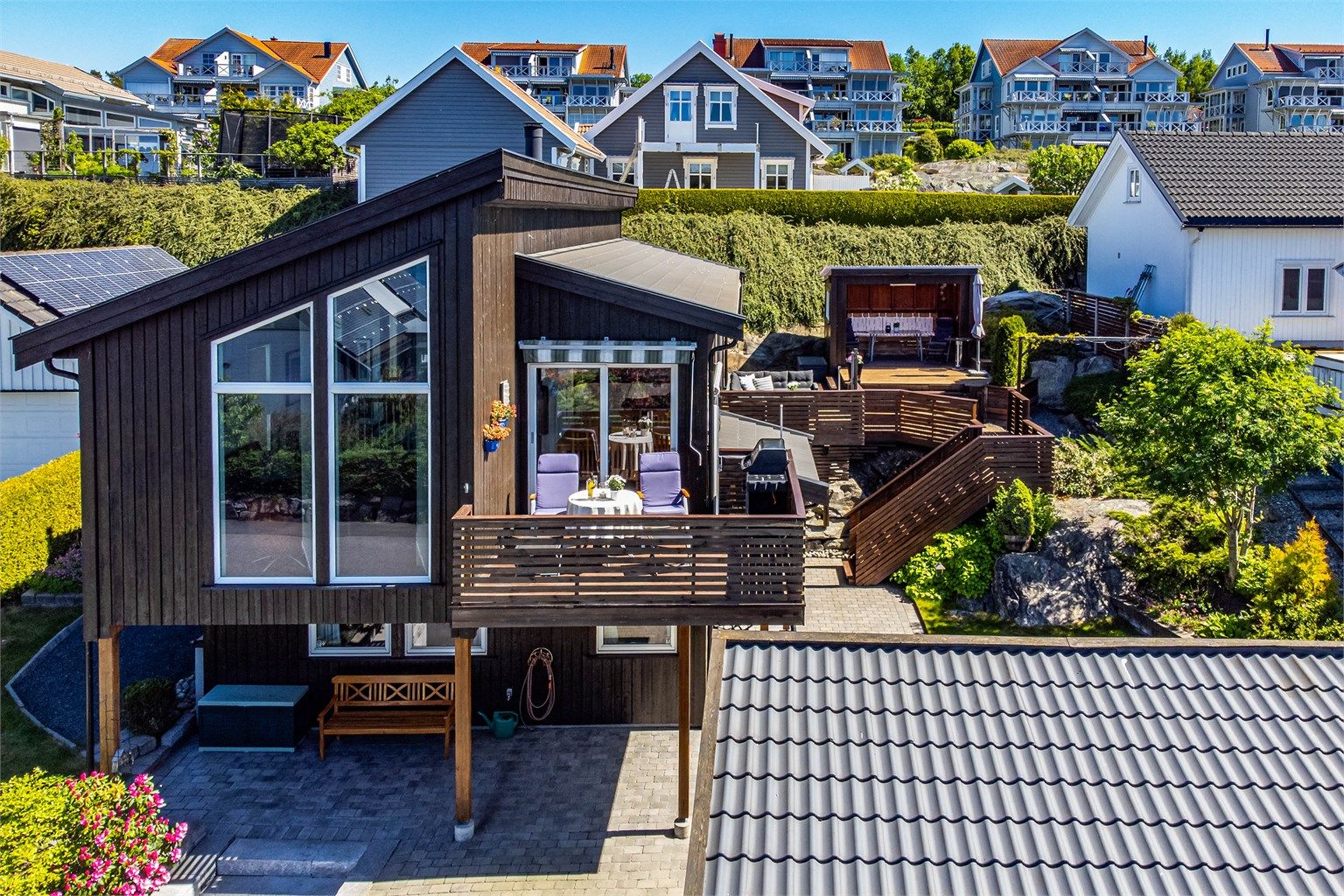 Boligen bærer i dag preg av godt vedlikehold.