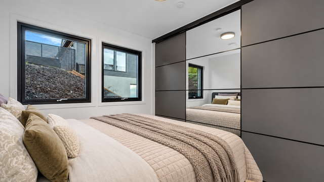 Soverom med skyvedørsgarderobe (Digital styling)