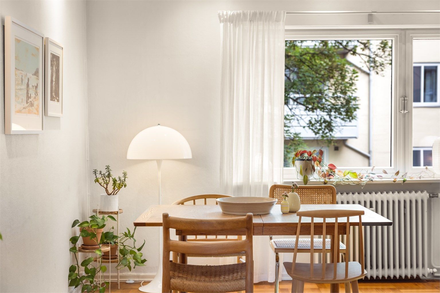 Her bor du attraktivt og sentralt på Bislett, med et rikt utvalg av hyggelige kaféer, restauranter, butikker og servicetilbud like i nærheten. Bilder: Studio Solberg.