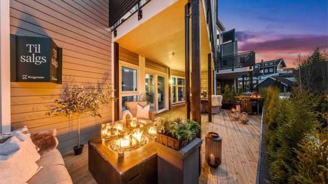 Krogsveen v/ Sofia Boutani presenterer Herreperveien 8 - En innbydende og pen 3-roms eierleilighet beliggende på populære Vardefjellet