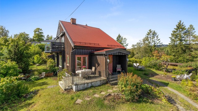 <b>Velkommen til Hukenveien 26A, presentert av Terje Tveit i Krogsveen</b>