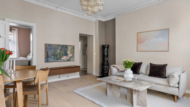 Vedovnet i hjørnet gir godt med varme og hygge på kjølige dager.