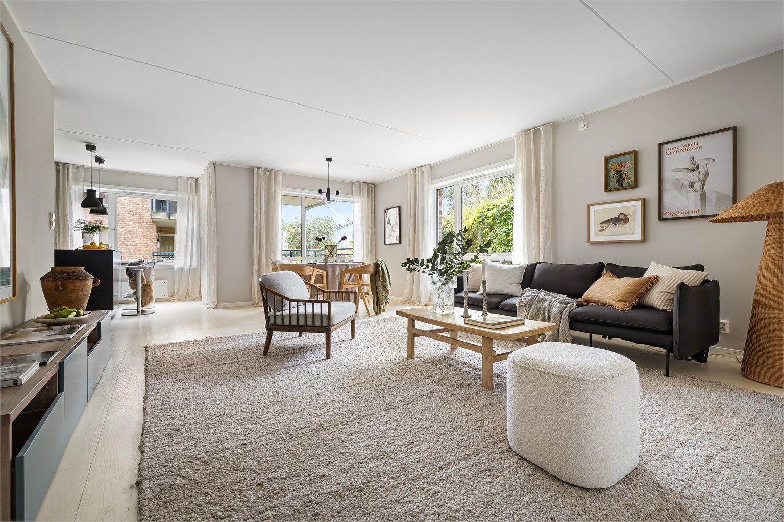 Moderne leilighet med optimal planløsning og gjennomgående høy standard