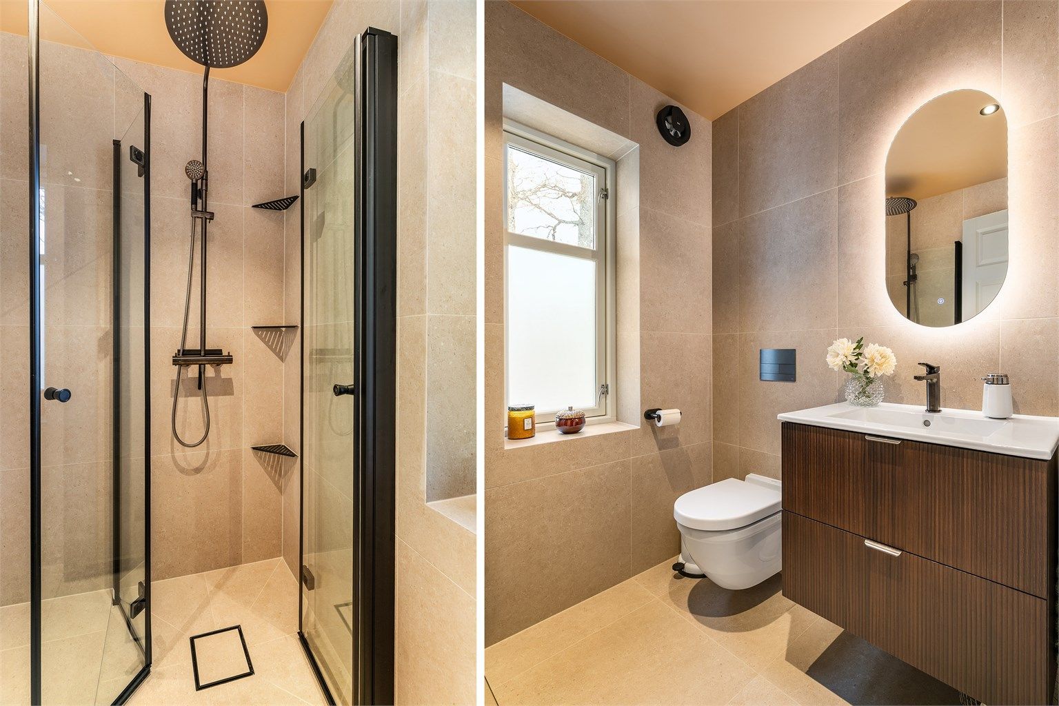 Boligens to bad er renovert så nylig som i 2026. Storformat fliser er lagt vinkelrett på gulv og vegger, listefritt mot både vinduskarmer og himlinger.