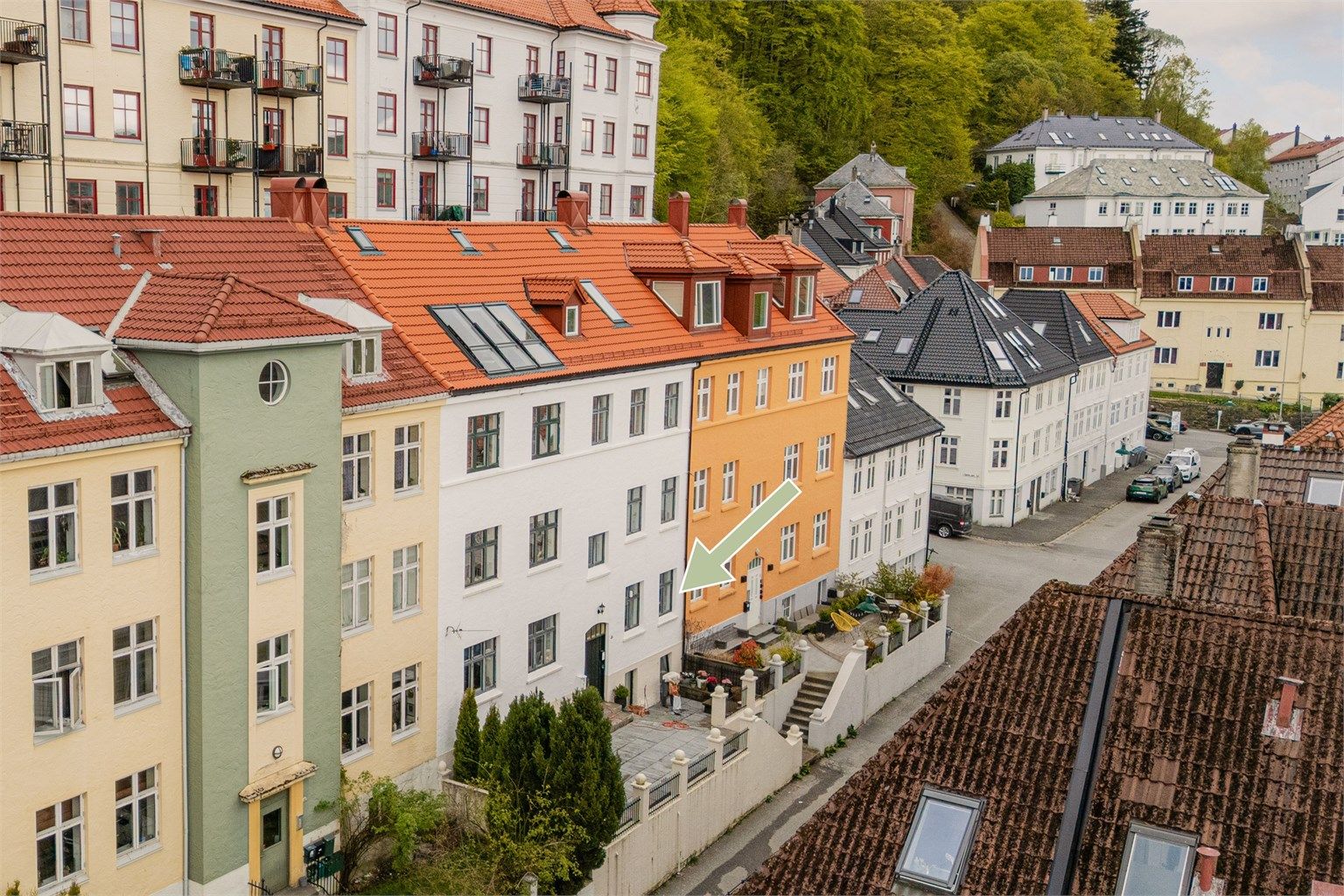 Velkommen til Tartargaten 13, presentert av Jan-Erik Larsen i Krogsveen Bergen sentrum
Foto: Herr Fotograf