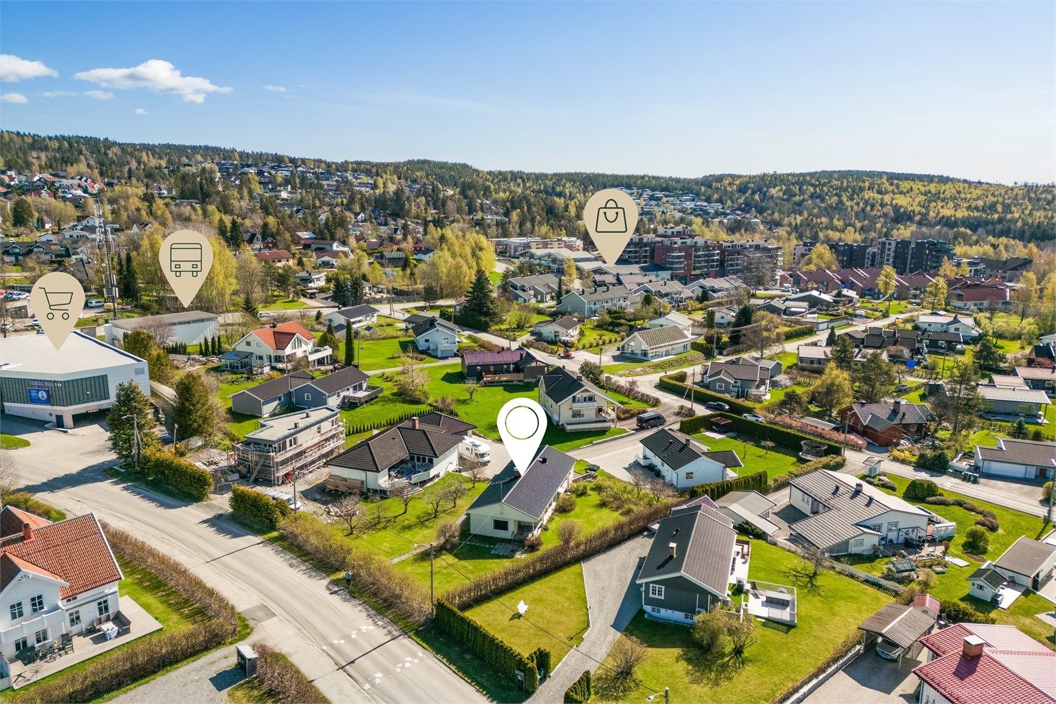 Eiendommen har en attraktiv beliggenhet i et veletablerte boligfelt