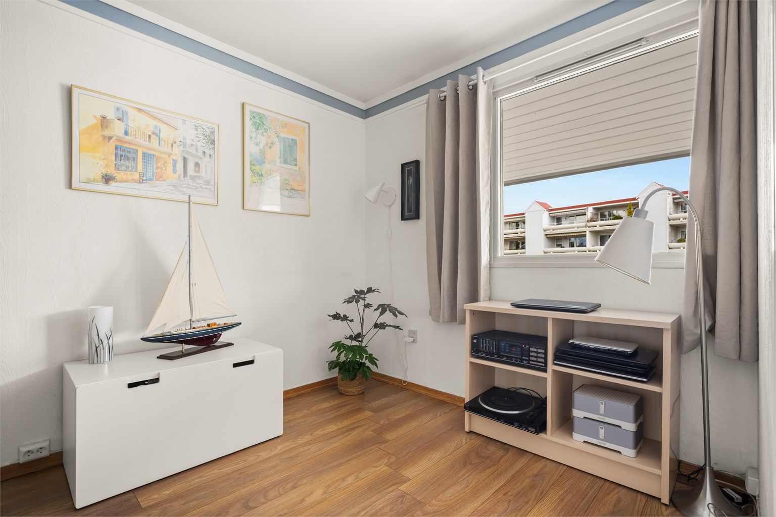 Dette soverommet ble utvidet ved å innlemme tidligere bod (ikke omsøkt og godkjent).