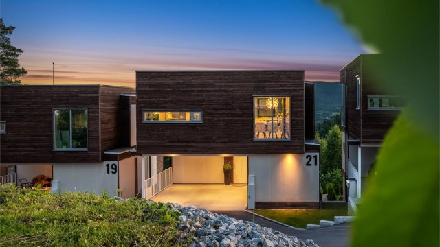 Krogsveen v/Christopher Sand ønsker velkommen til Dokka 21