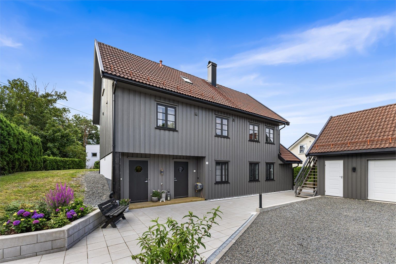 Marens vei 9 - En innholdsrik og påkostet eiendom solrikt beliggende i barnevennlig omgivelser