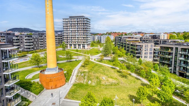 Ensjø har blitt en moderne bydel med en fin miks av ny arkitektur og etablerte grøntområder.