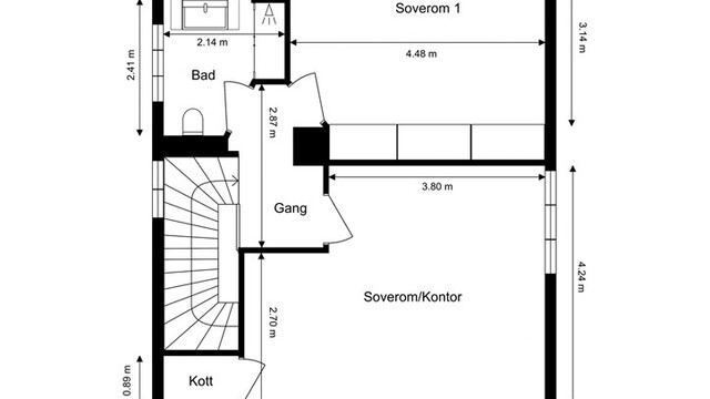 Andre etasje inneholder to soverom, bad, walk-in closet og kott.