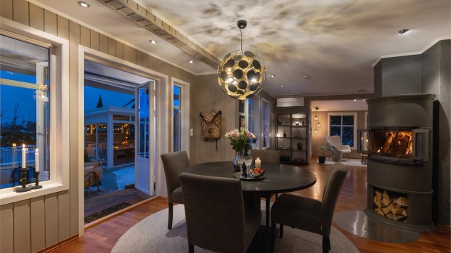 Kveldsstemning i spisestuen