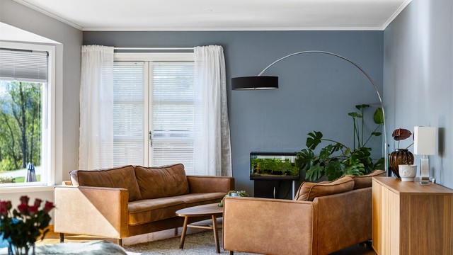 To av vinduene i stuen er fra 2010/15 og har 2-lags glass