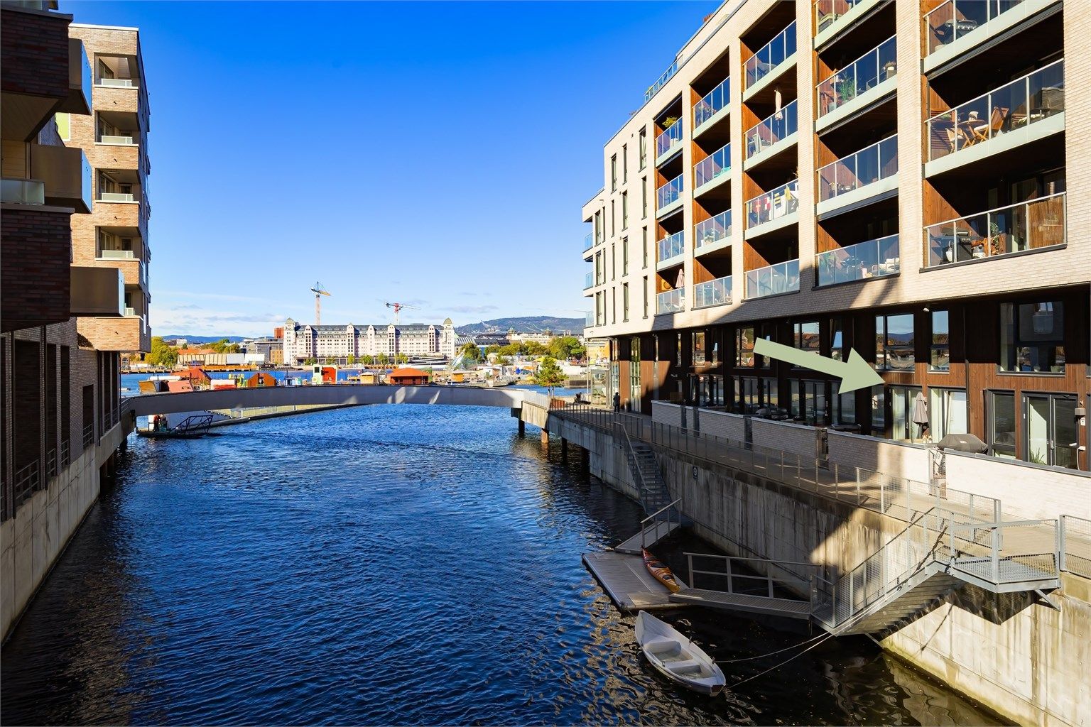 Sameiet har egen kajakklubb med rampe og utlån av kajakker og padlebrett. Bryggen ligger rett utenfor leiligheten