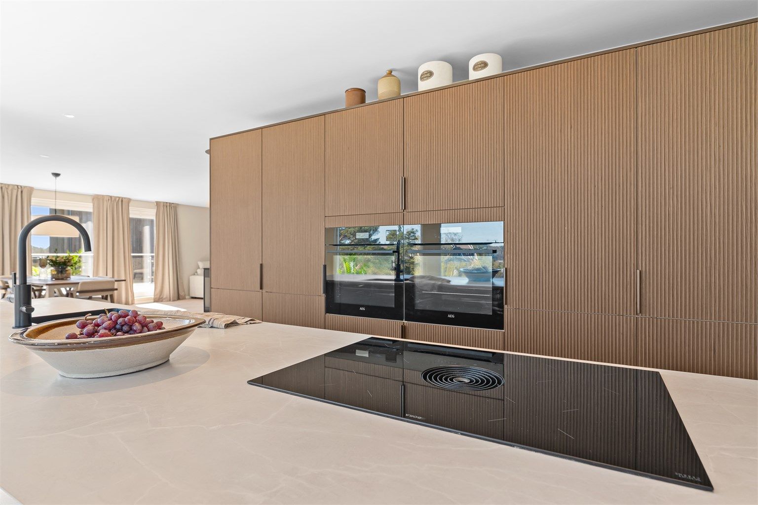 Svært lekkert og moderne Sigdal kjøkken med svært høy standard med stilrent design