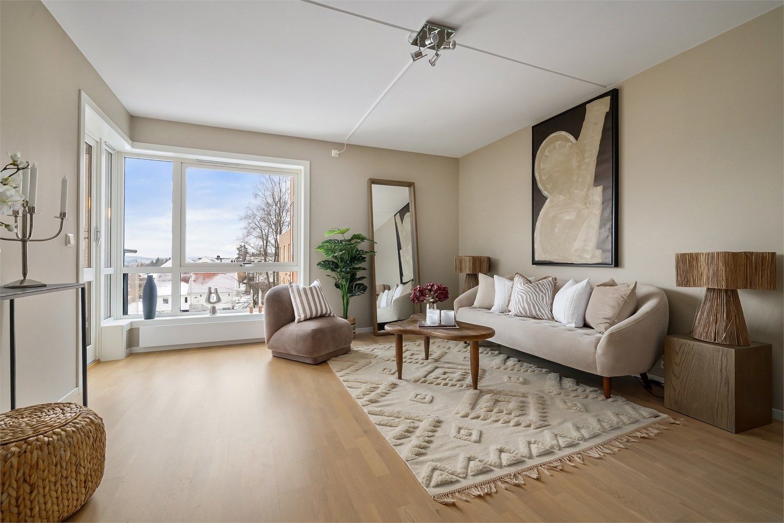 Velkommen til Østreheimsveien 36 - presentert av Jan Robert Ottesen v/ Krogsveen Årvoll