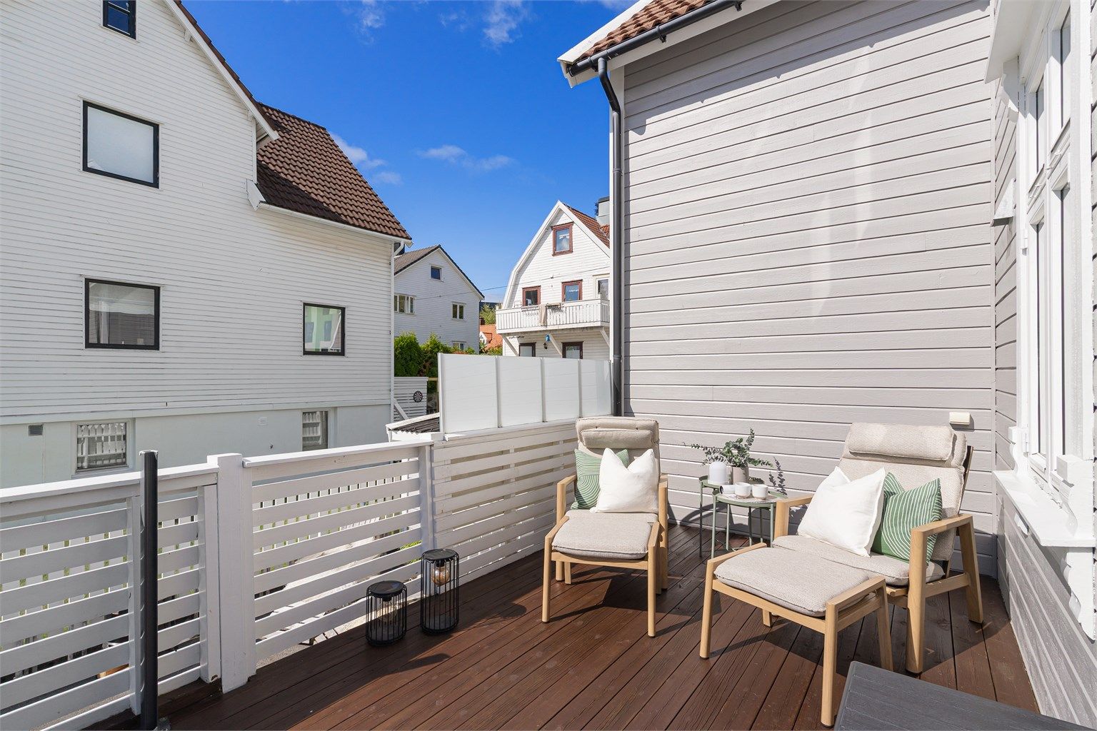 Terrassen kan møbleres i flere soner. 