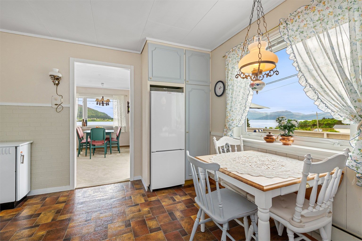 Flott utsikt fra kjøkken