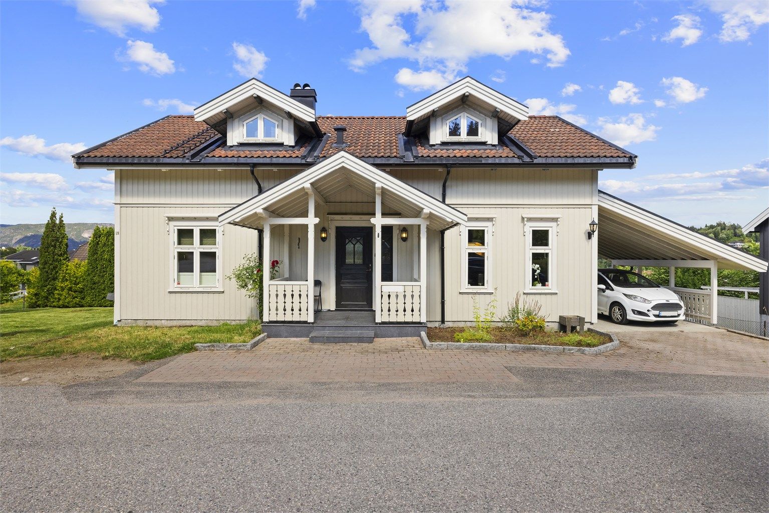 Innholdsrik familiebolig med sentrumsnær beliggenhet!

Foto: A7 Media. 