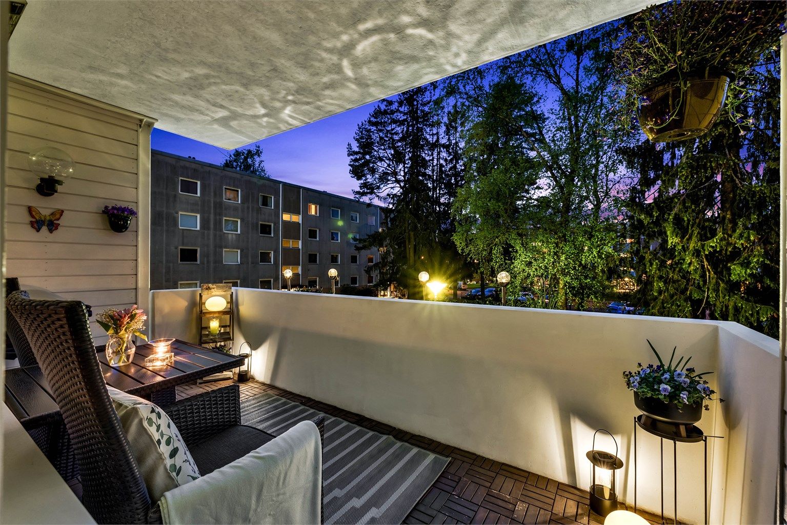 Velkommen til denne flotte 3-roms leiligheten i 2. etasje i Bølerlia 139!