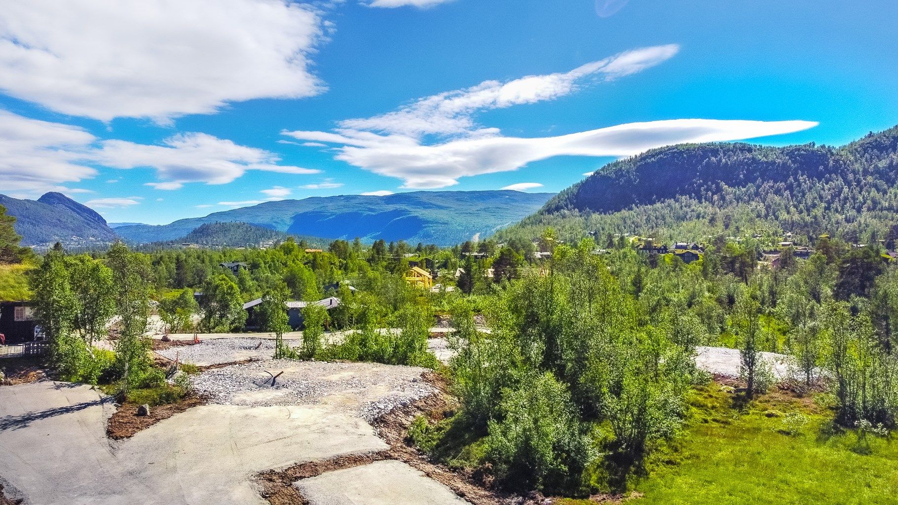 Utsikten mot Hartevassnuten og Enden. 