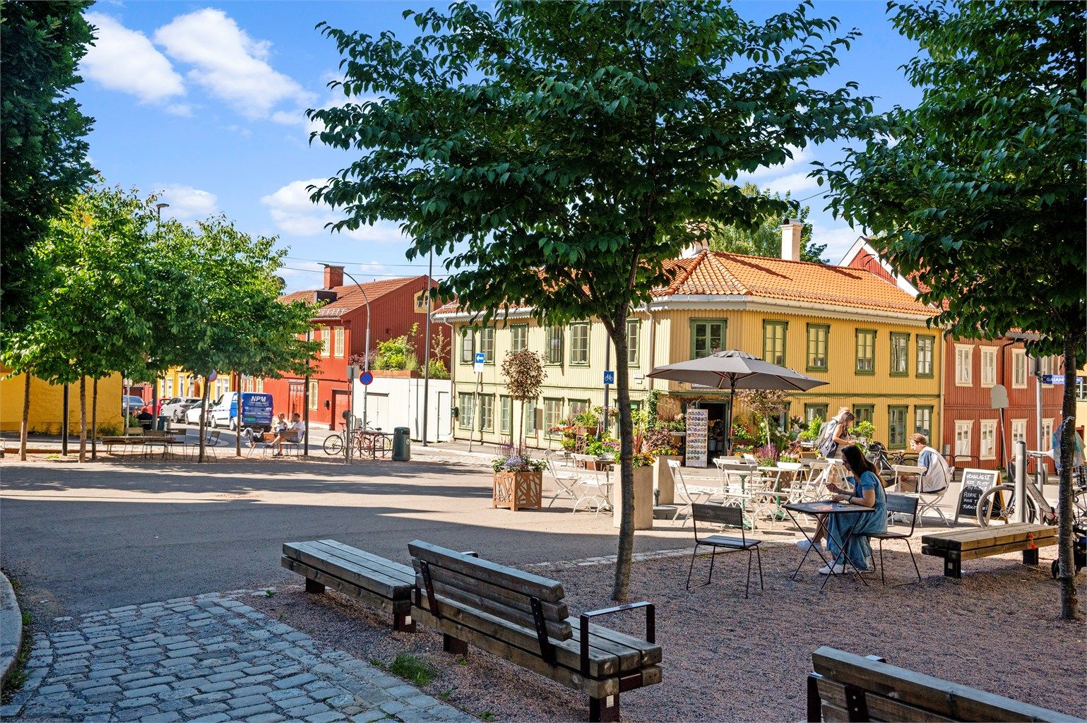 På torget er det ofte tilstelninger for nærområdet, med marked og barnevennlige arrangementer. 