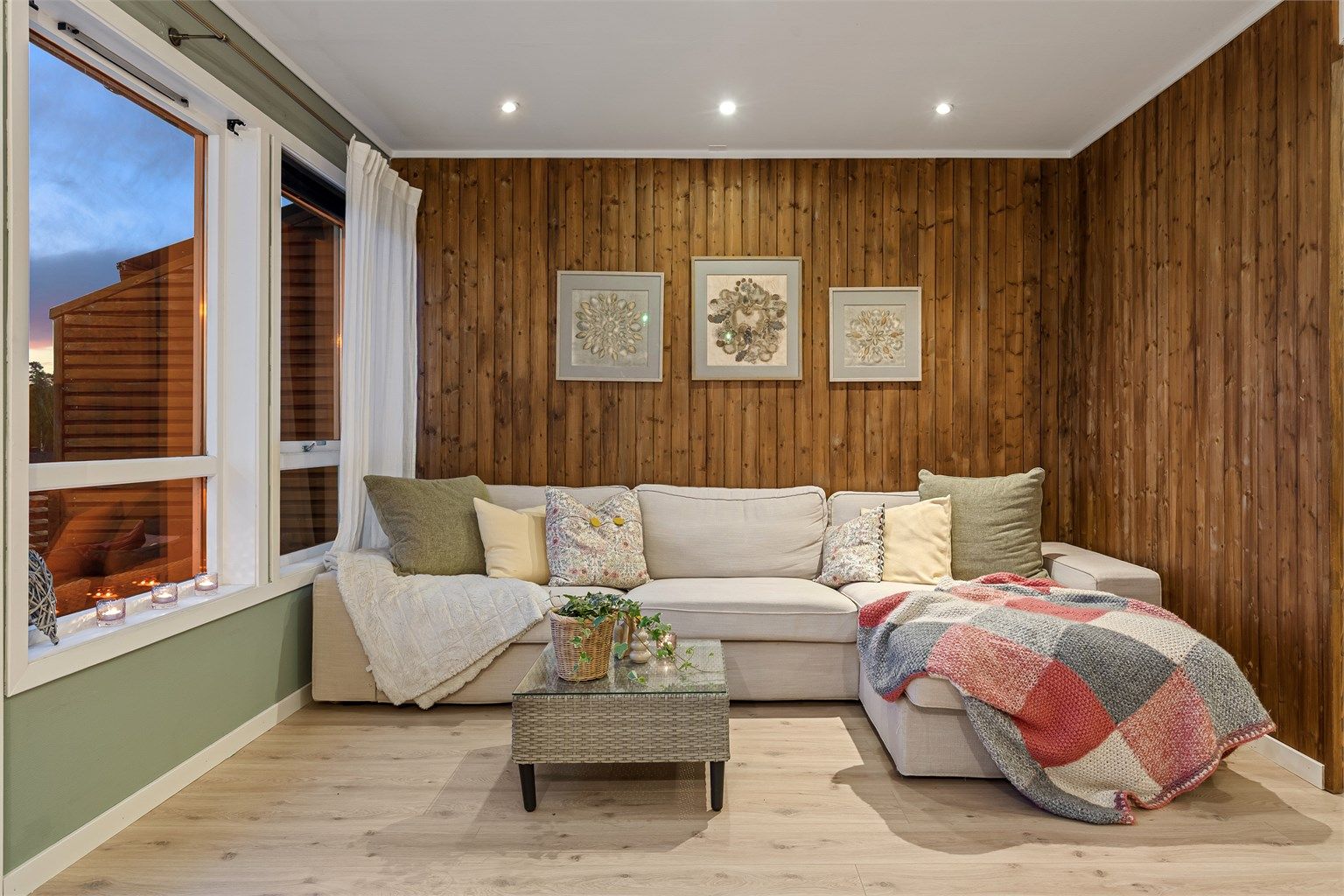 God plass til sofagruppe i stuen 