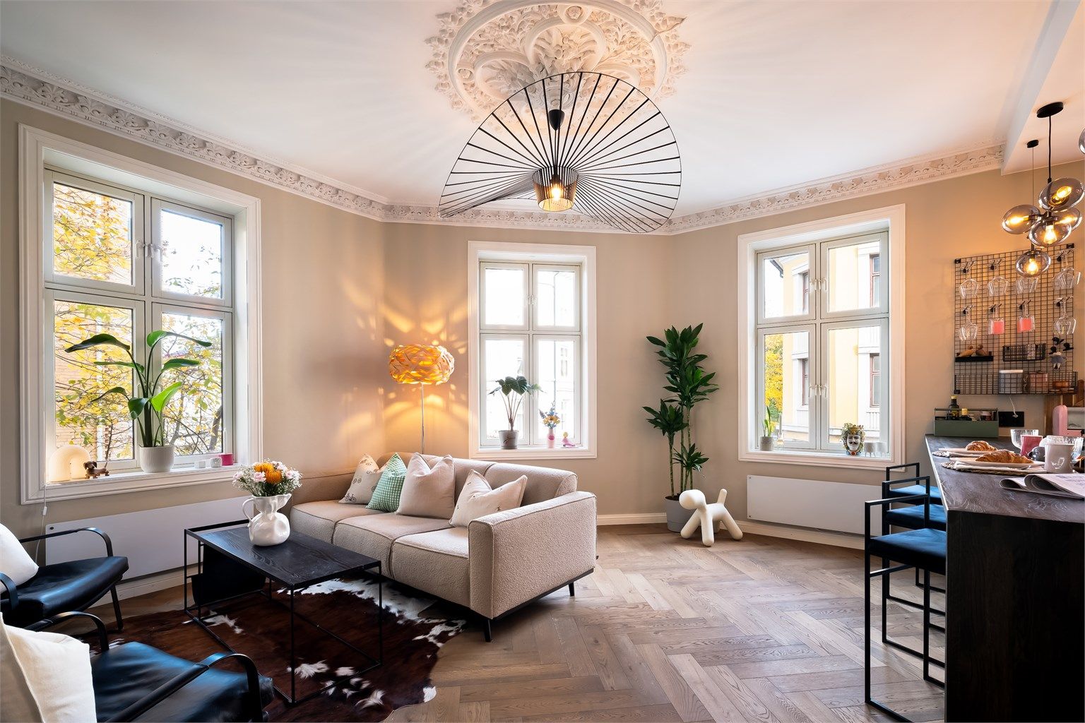 Klassisk hjørneleilighet med attraktiv beliggenhet i historiske Gamlebyen.