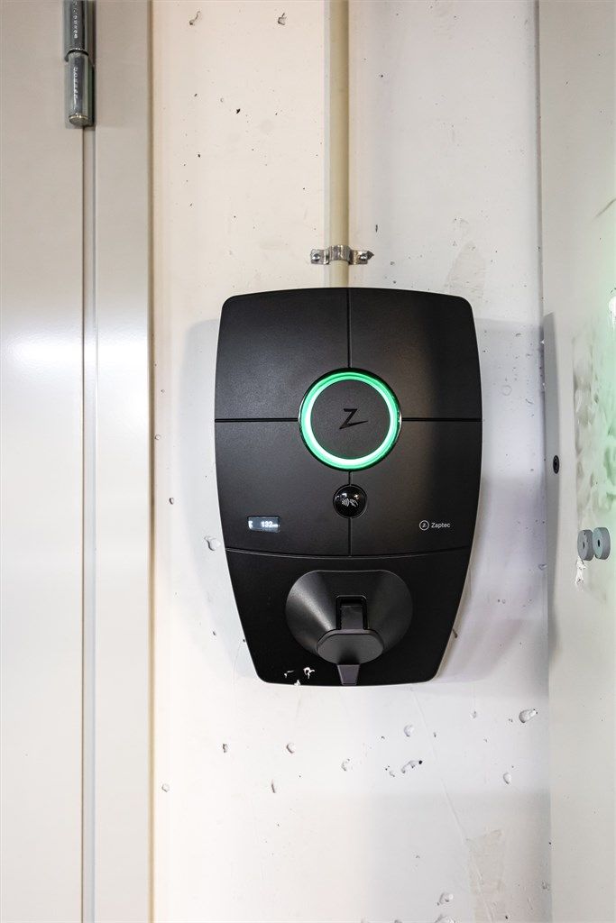 Anlegget har Zaptec-infrastruktur for elbillading