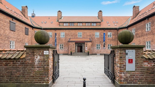Kulturopplevelser venter rett i nærheten, som på Haugar Vestfold Kunstmuseum.