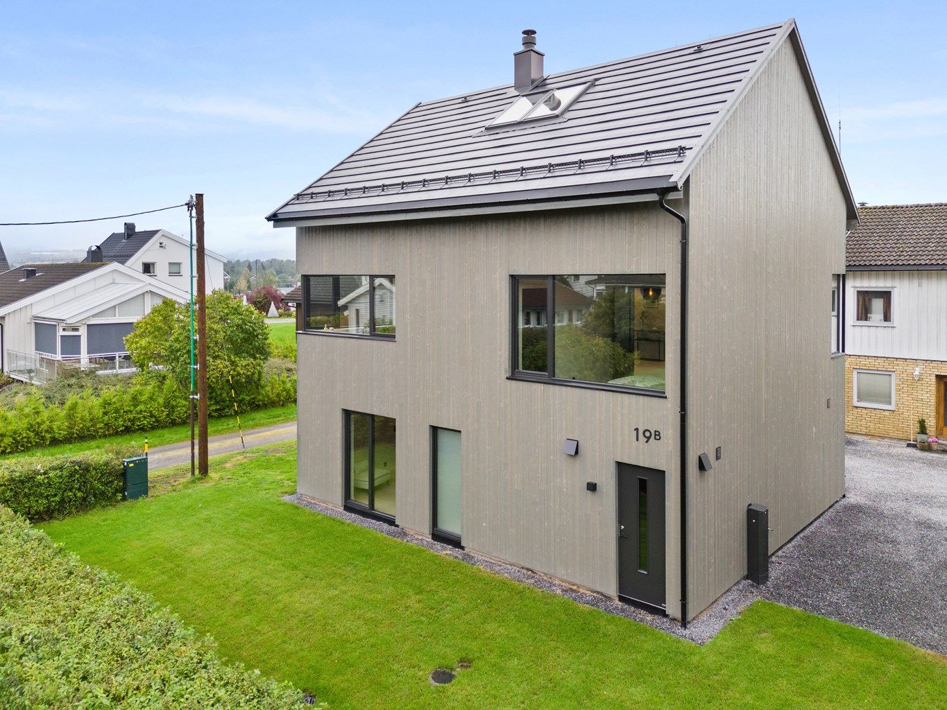 Arne Garborgs vei 19B er en helt ny enebolig med høy standard. 