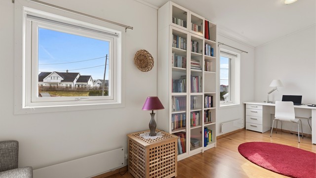 Soverom 3 - Var opprinnelig 2 soverom - Soverom 4 i huset kan lett etableres igjen om man ønsker