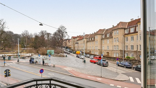 Østvendt balkong på ca. 2,9 m².