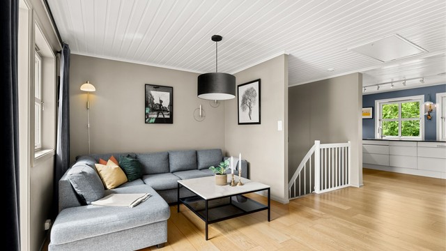 1-stavs parkett i hele etasjen