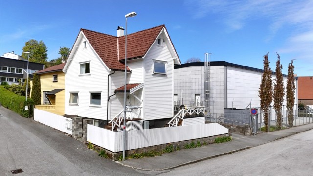 Velkommen til Alsteinsgata 2B, presentert av Krogsveen Mariero v/Zander Polderman