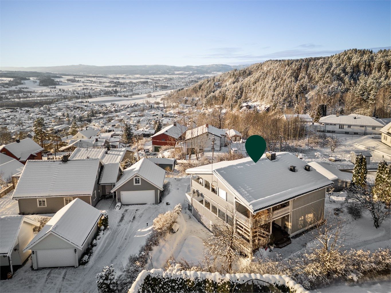 Innholdsrik og romslig halvpart av horisontaldelt tomannsbolig med stor kjeller
Foto: Ole Thorgeir Solheim Thoresen
