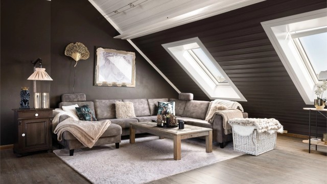 Dette er en anledning av de få, en spennende loftsleilighet midt i byen med egen takterrasse på nesten 70 kvm!