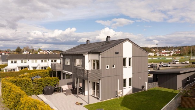 Rubintunet 67 presenteres av Jørgen Sande Johansen i Krogsveen.
Fotograf; Kristoffer Kristiansen.