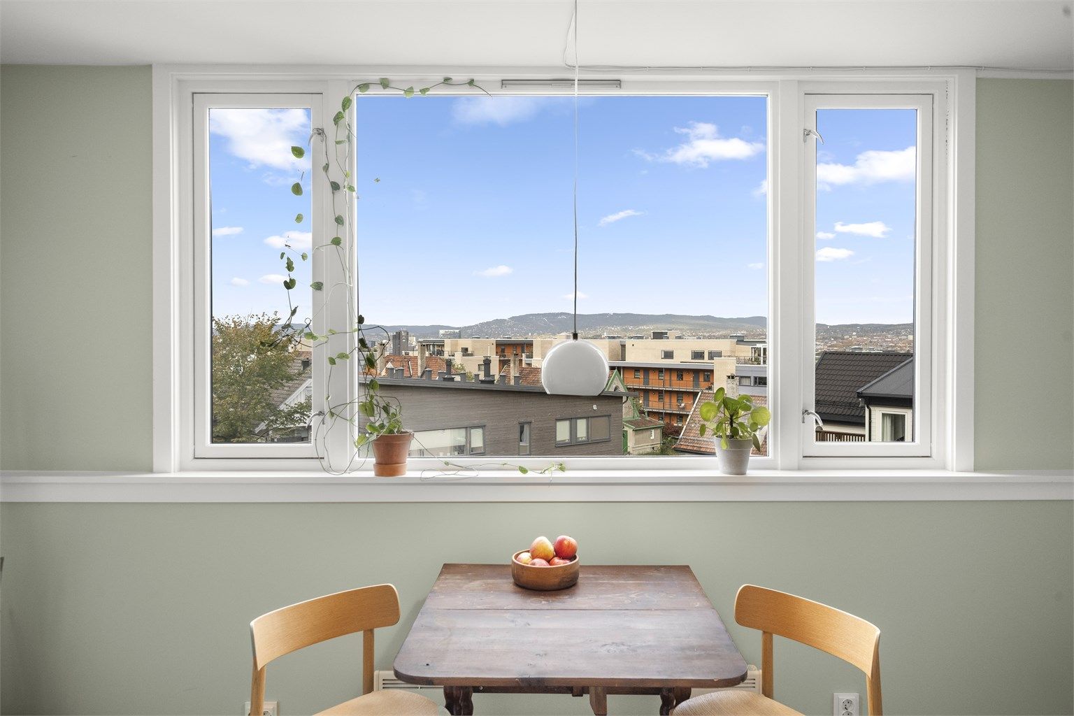 Boligen har en fantastisk utsikt over byen!