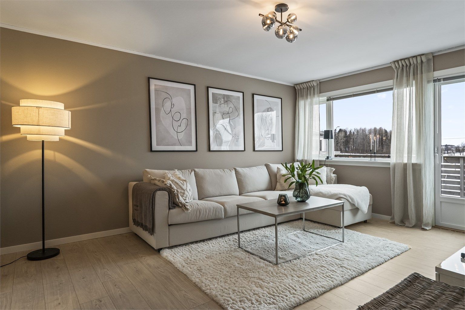 Krogsveen v/Vindum ønsker velkommen til Lingelemveien 459!