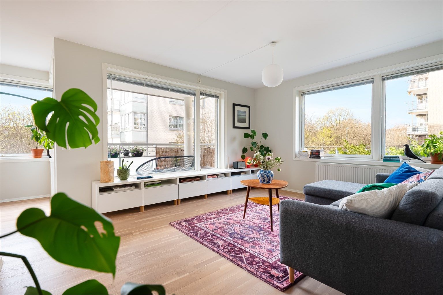 Velkommen til Lillogata 3 A! Presentert av Sara Marie Zachariassen Østbye v/ Krogsveen Eiendomsmegling.