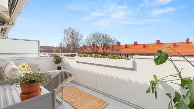 Nora Rørvik Larsen v/ Krogsveen har gleden av å presentere Bergljots vei 3C!