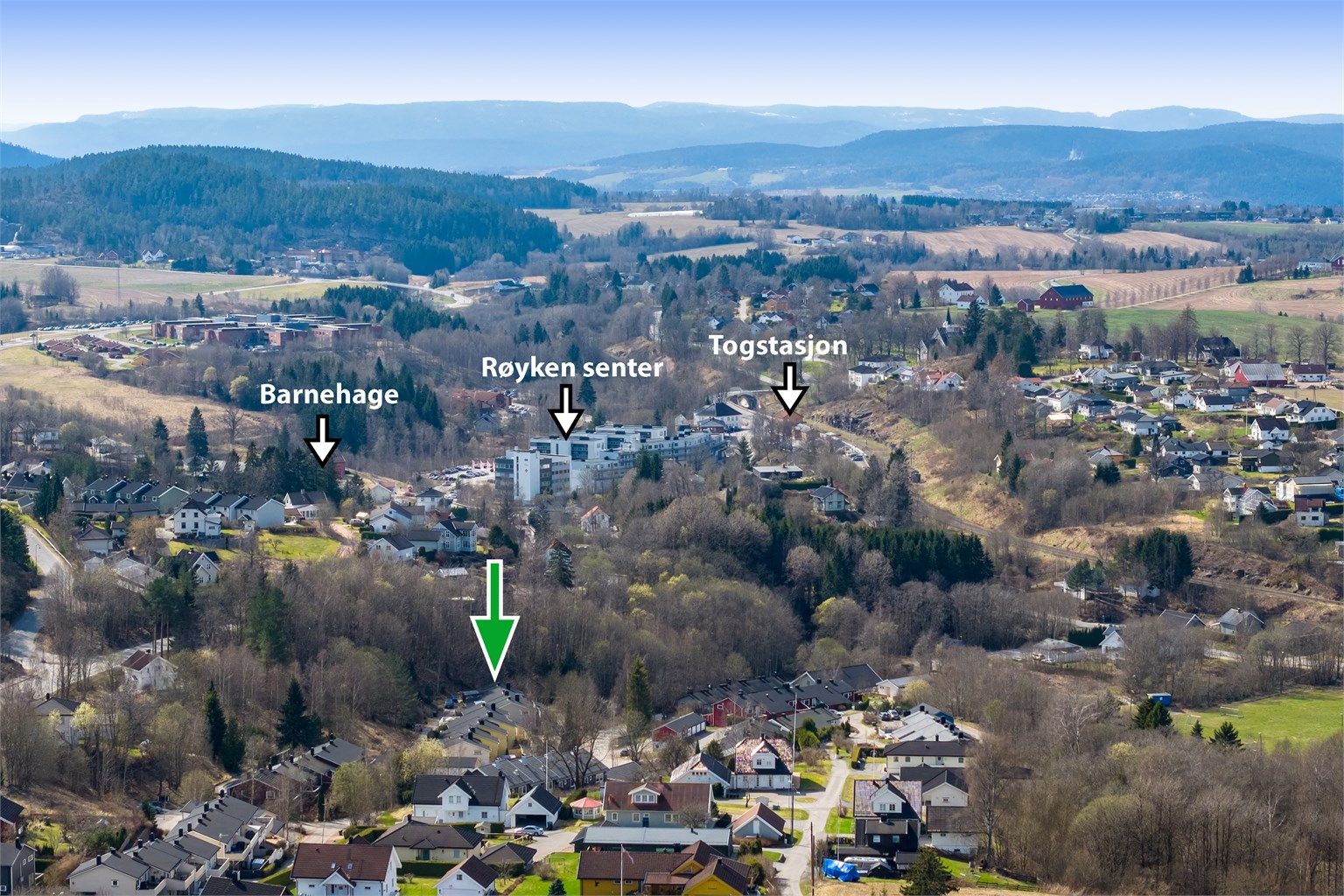 Få minutters gang til Røykensenteret, togstasjon, marka, barnehage, skoler med mer