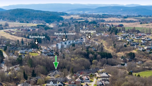 Få minutters gang til Røykensenteret, togstasjon, marka, barnehage, skoler med mer