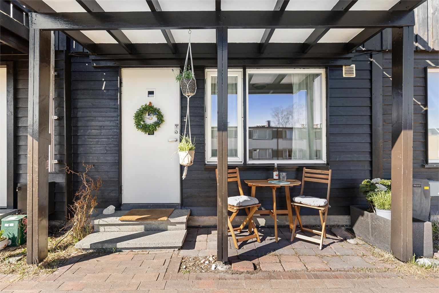 Innbydende og koselig inngangsparti 